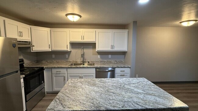 Foto del edificio - 2732 Humboldt Rd