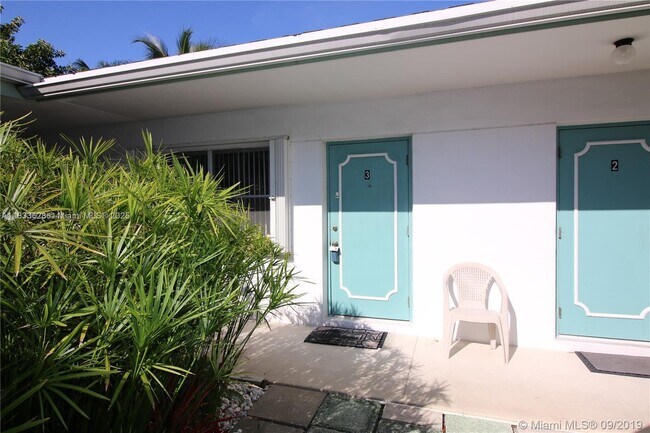Foto del edificio - 3240 NE 16th St