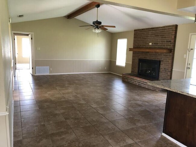 Building Photo - 16724 Timberridge Dr