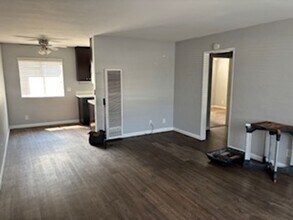 Building Photo - 336 Claydelle Ave