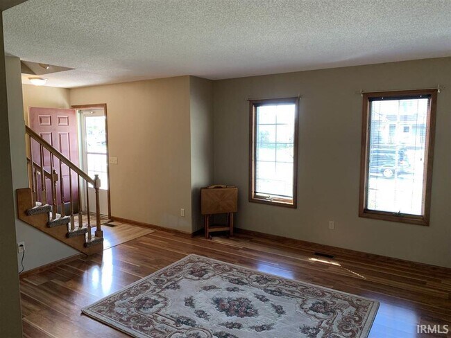 Foto del edificio - 9420 Bridgewood Pl