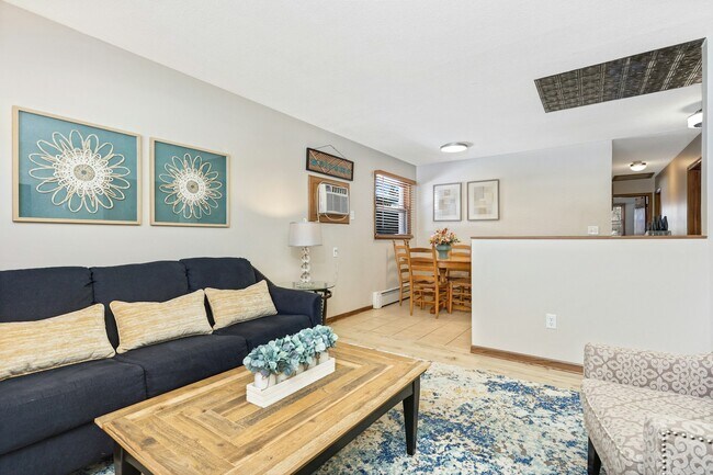 Foto del edificio - 157 Mississippi Pl