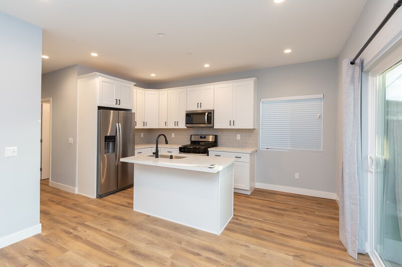 Foto principal - 3742-3746 Mississippi St
