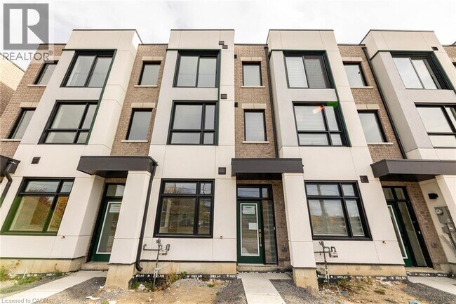 Building Photo - 217 Monarch Ave