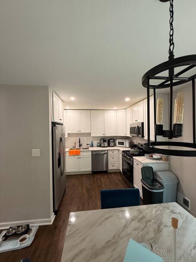 Foto del edificio - 1387 Pineglen Dr