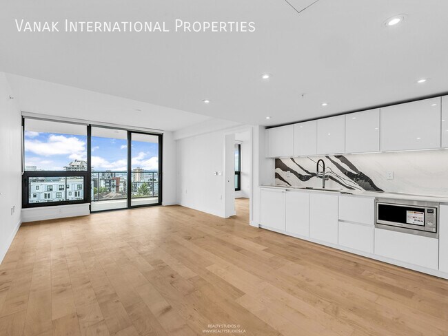 Photo du bâtiment - Brand New 2 Bed, 2 Bath in Millennium Cent...