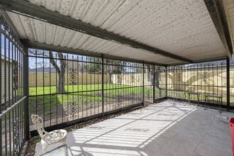 Building Photo - 5303 Heatherbrook Dr