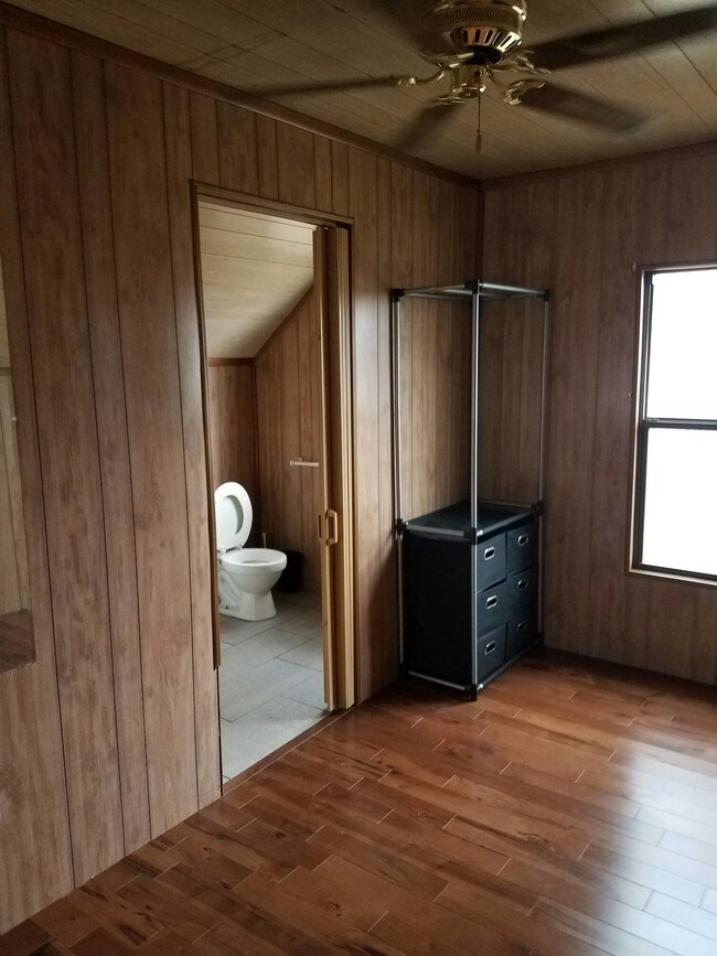 Building Photo - 110 Ribbon Ln