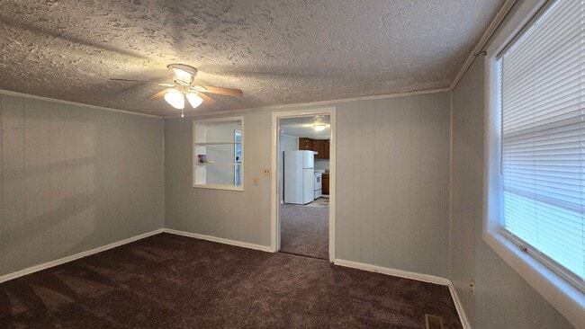 Building Photo - 1132 Hood Ave