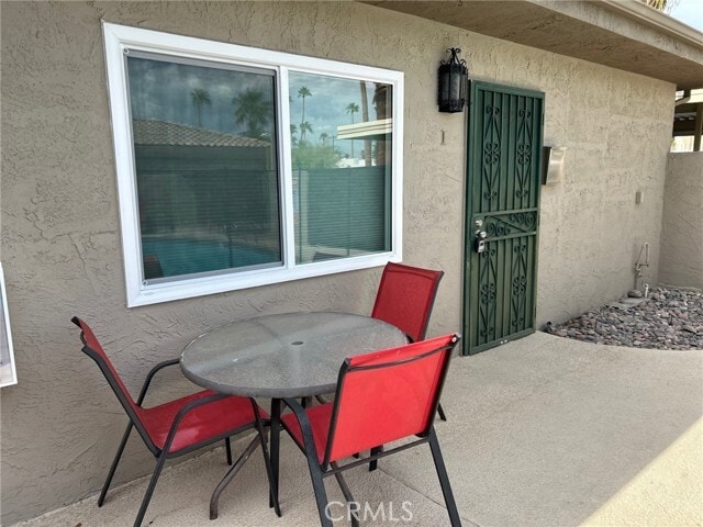 Foto del edificio - 74443 Driftwood Dr