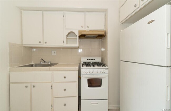 Foto del edificio - 4907 Beverly Blvd