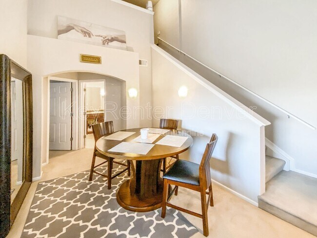 Foto del edificio - 9481 Mansfield Ave