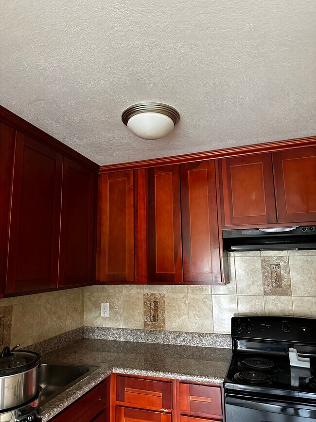 Foto del edificio - 1515 Mount Herman Dr