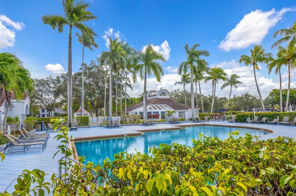 Foto principal - 941 Lyons Rd