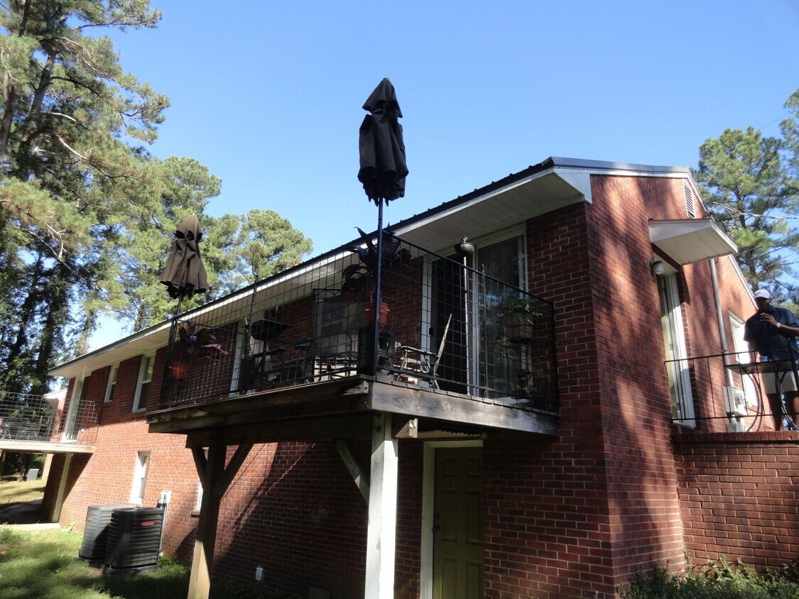 Building Photo - 4325-A Pine Meadow Dr.