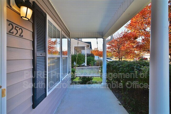 Foto del edificio - 252 Seabiscuit Ln