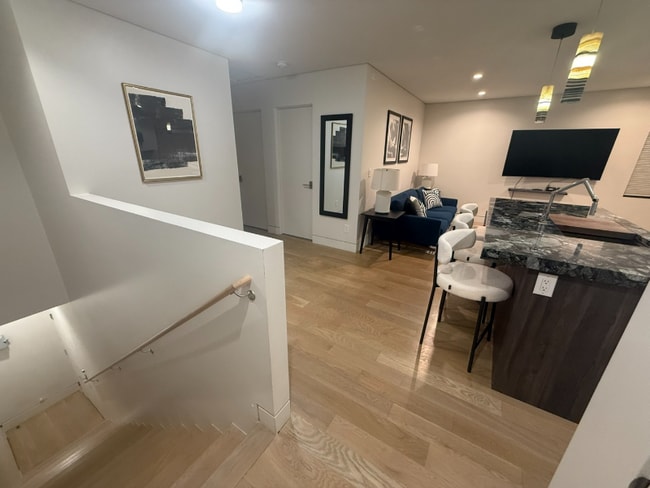 Building Photo - 1719 Irving St