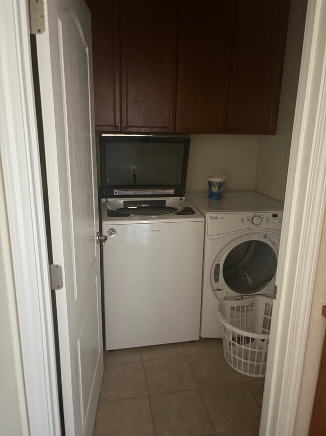 Foto del edificio - 3576 Husch Way