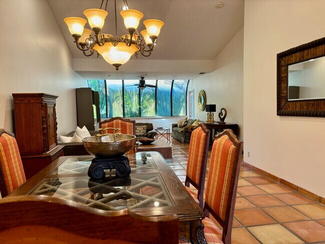 Building Photo - 22663 Meridiana Dr