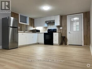 Building Photo - 10 Coral Harbour Crescent