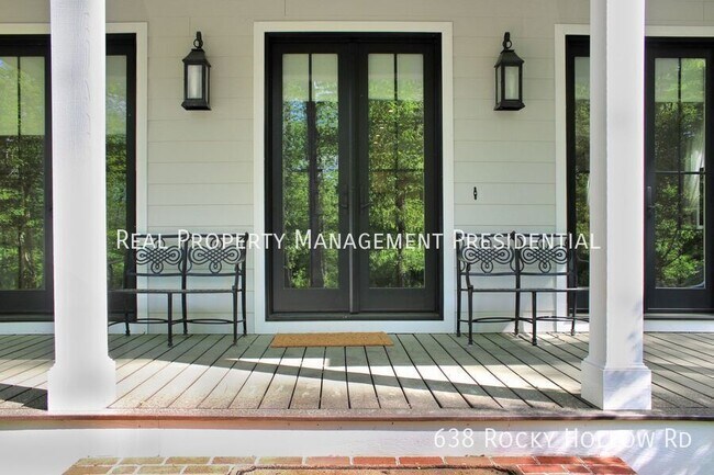 Building Photo - 638 Rocky Hollow Rd