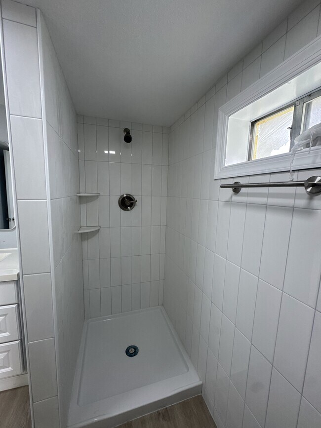 Foto del edificio - 3807 Otis St