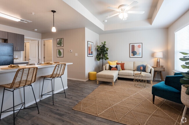 1BR, 1BA - 698 SF - Apex Villas