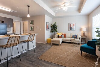 1BR, 1BA - 698 SF - Apex Villas