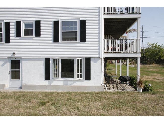 Building Photo - 42 Washington Rd