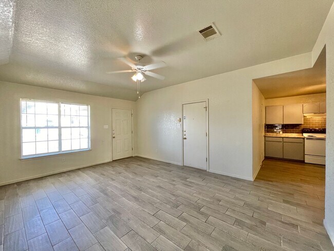 Building Photo - 2205 Indian Trail