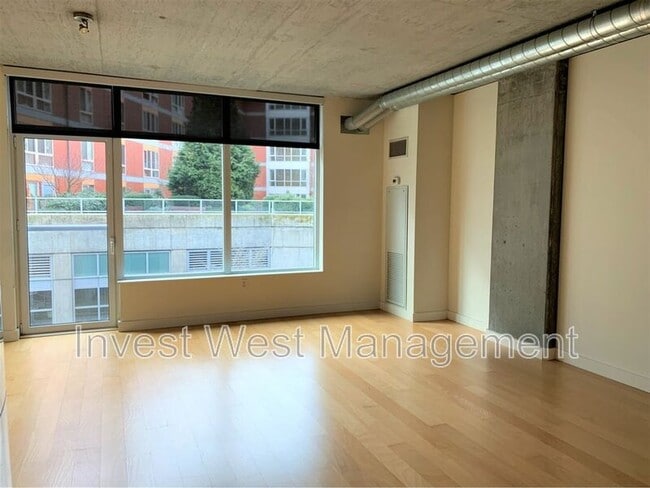 Building Photo - 1926 W Burnside St