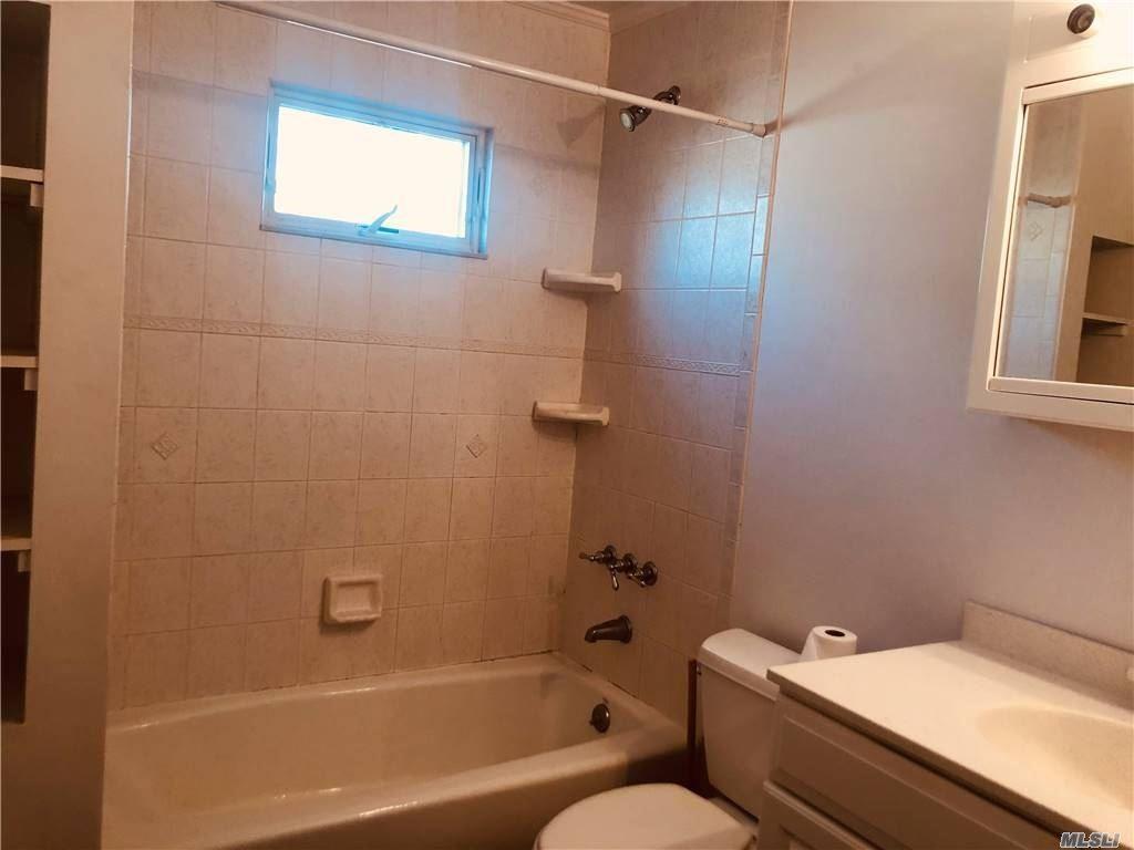 Building Photo - 200 Pipe Stave Hollow Rd