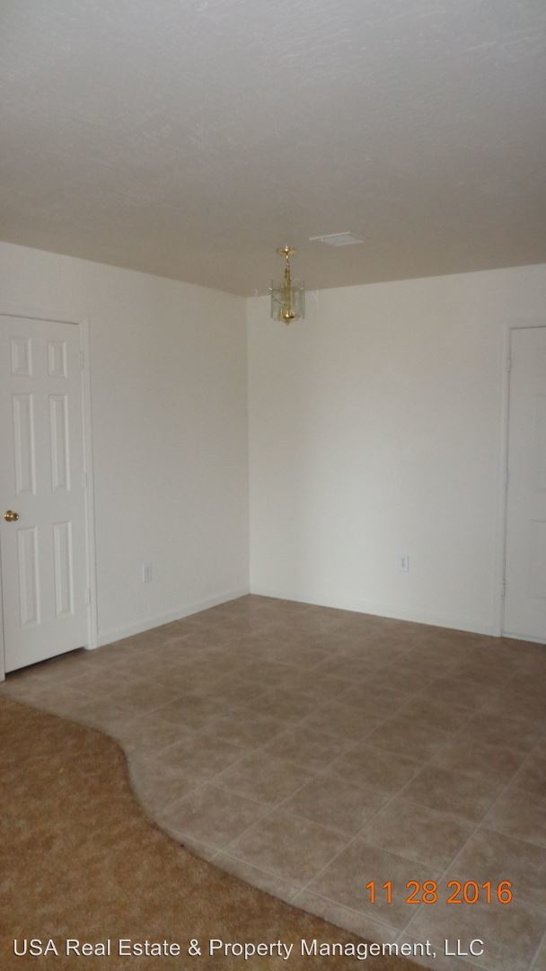 Building Photo - 17136 E Roadrunner Rd