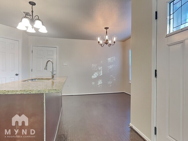 Foto del edificio - 5305 Westbrook Rd