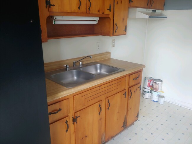 Foto del edificio - 6434 Strawberry Ln