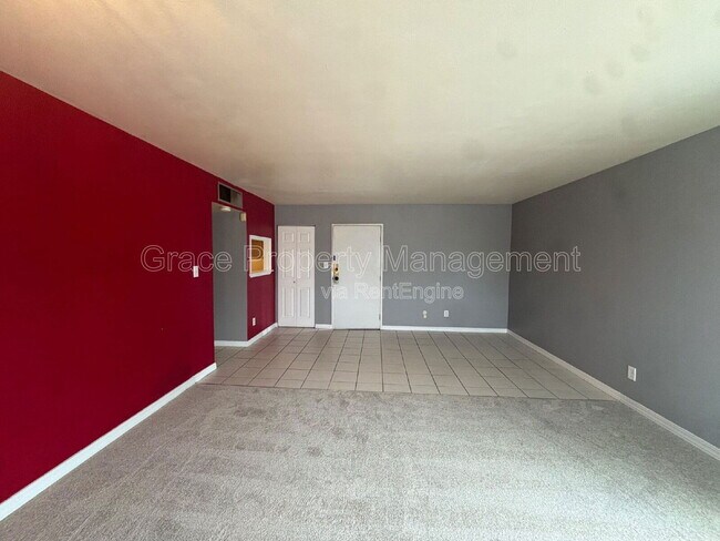 Foto del edificio - 3623 S Sheridan Blvd