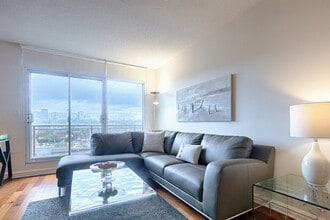 Building Photo - 2757 Rue Saint-Patrick