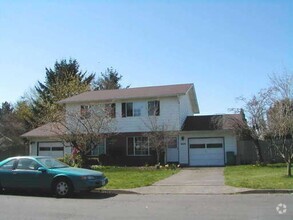 Building Photo - 600 SE 110th Ave