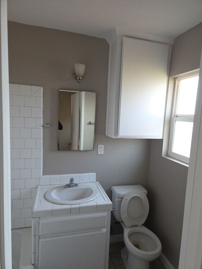 Building Photo - Hammond-4plex