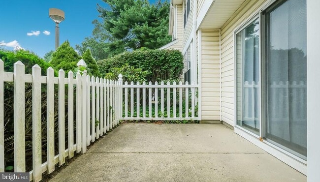 Building Photo - 99 Briarcliff Ct