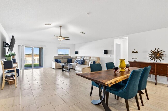 Building Photo - 15217 Zircon Red Dr