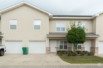 Building Photo - 1496 Bentley Cir