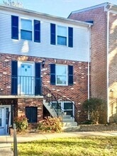 Building Photo - 1519 Sargeant Ct