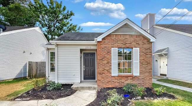 Building Photo - Charming 2BR House in Nashville