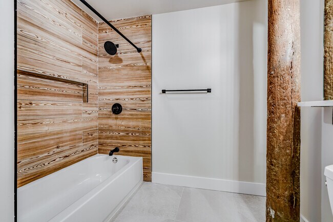 Plano de planta de 2 BR, 2 BA, AP - River Lofts at Ashton Mill in the desirable Cumberland, RI!