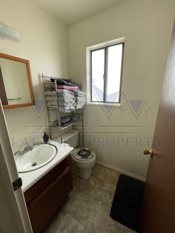 Foto del edificio - 714 Downey St