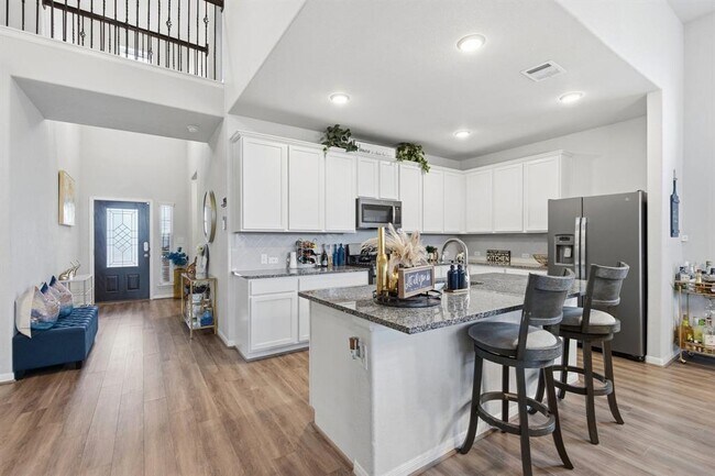 Building Photo - 5928 Agostino Dr