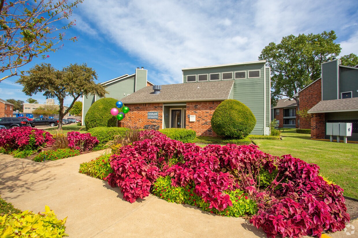 Hunter Park Apartments in Fort Worth, TX