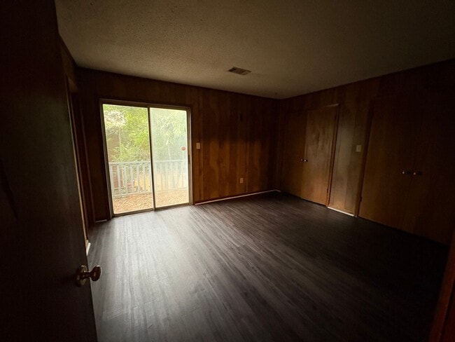 Building Photo - 136 Tyrone Blvd