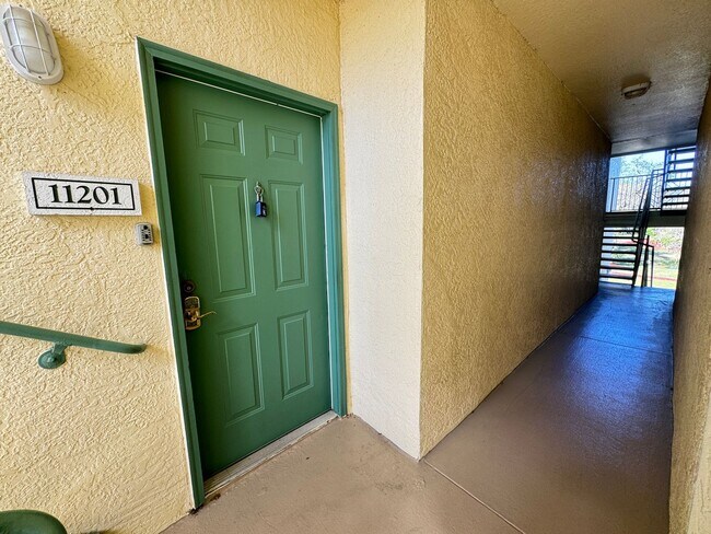 Building Photo - 2 Bedroom Elevated Living: A Stylish Retre...